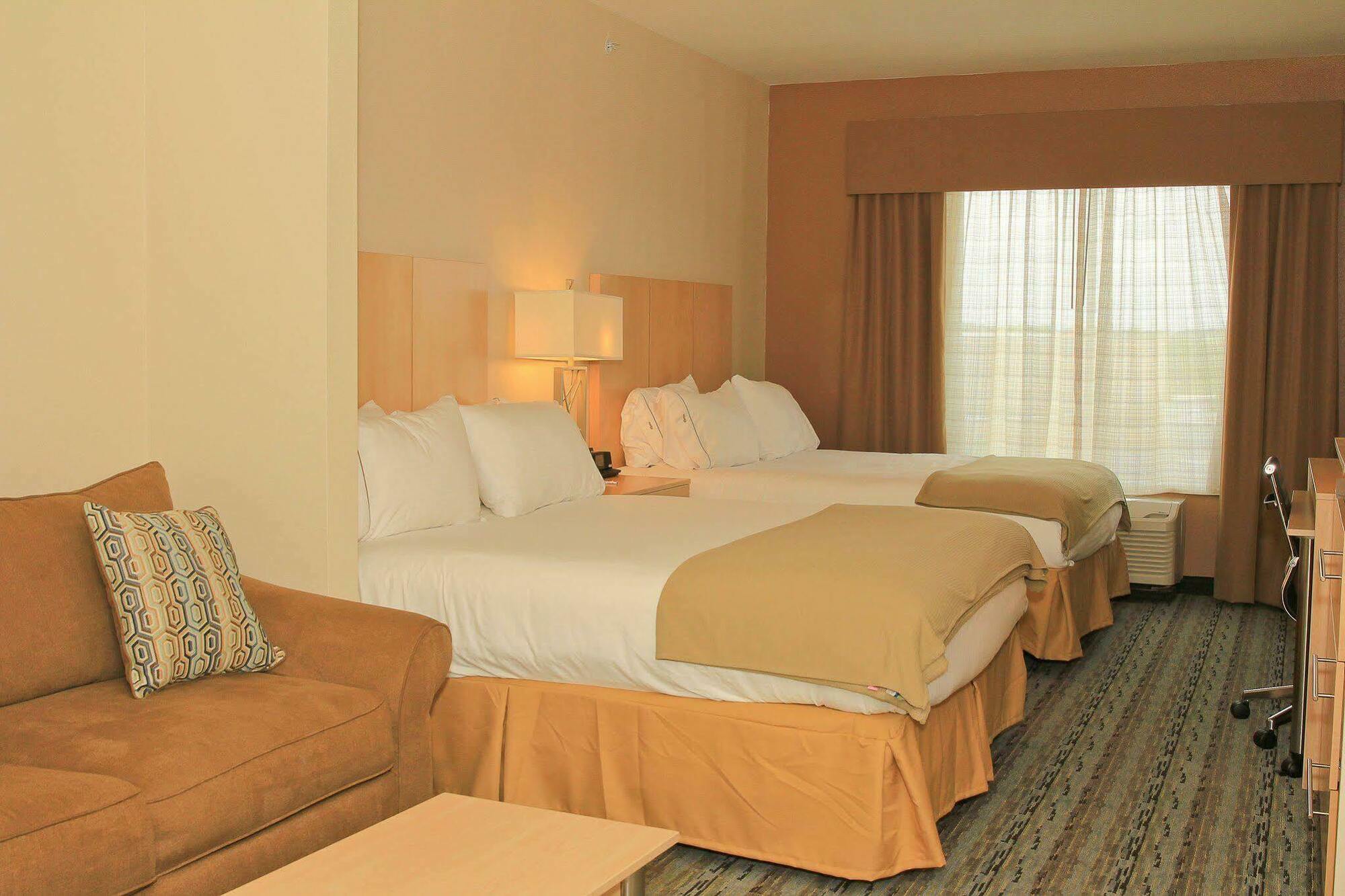 Holiday Inn Express & Suites San Antonio Brooks City Base By Ihg Exterior foto