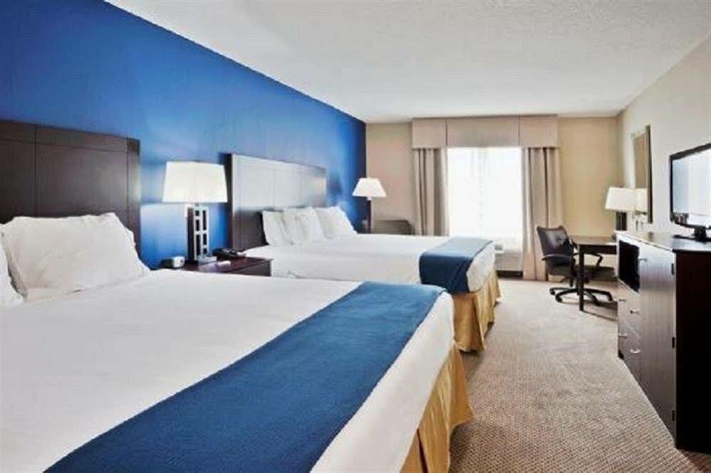 Holiday Inn Express & Suites San Antonio Brooks City Base By Ihg Exterior foto